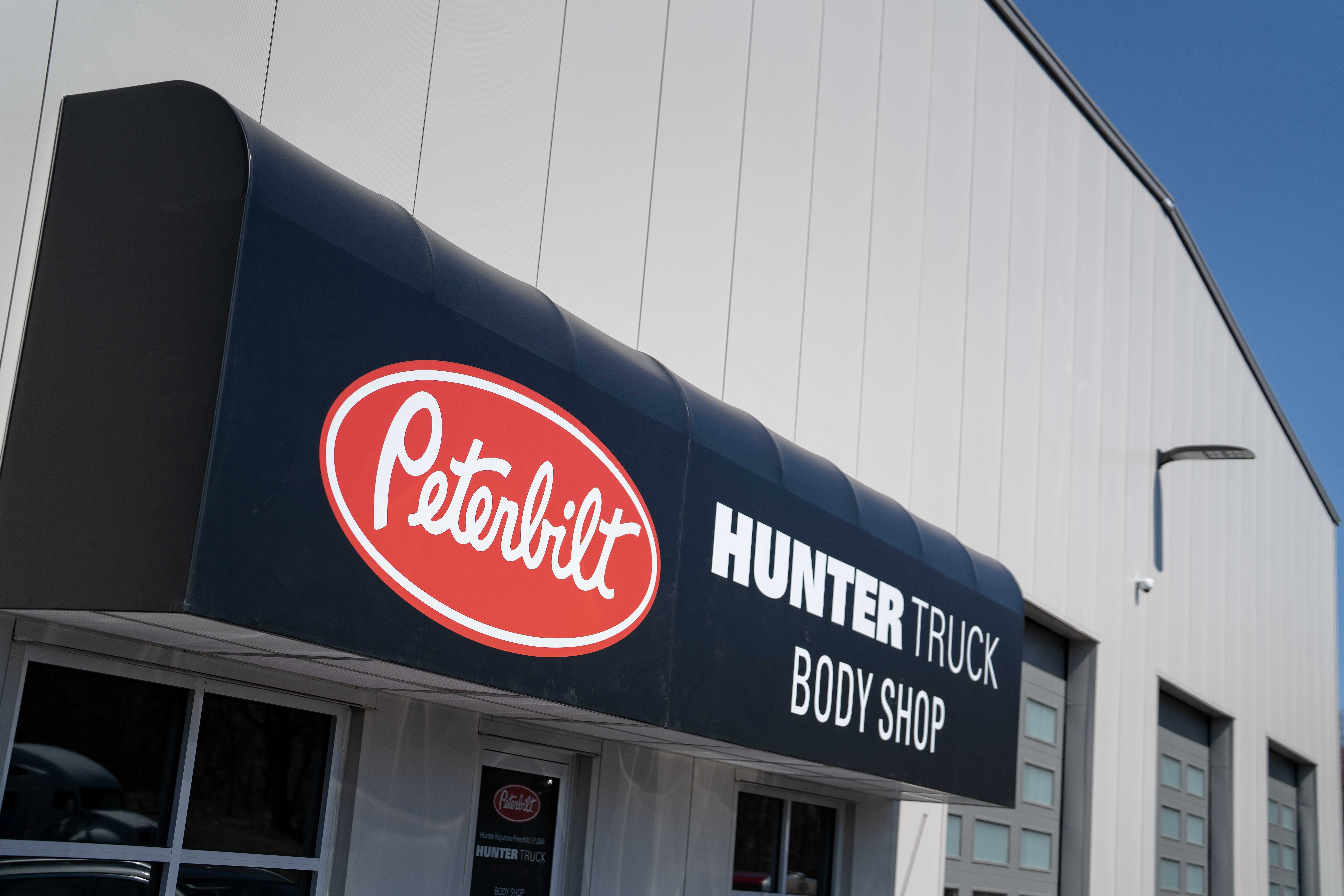 hunter truck scranton body shop